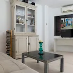 Atico Con Terraza Privada En El Casco Historico