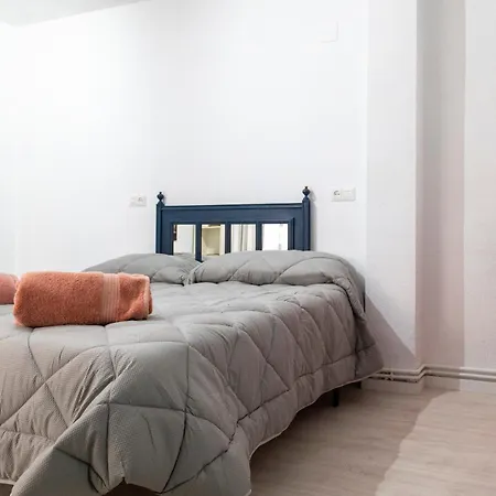 Atico Con Terraza Privada En El Casco Historico Apartament
