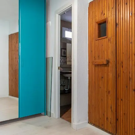 Atico Con Terraza Privada En El Casco Historico